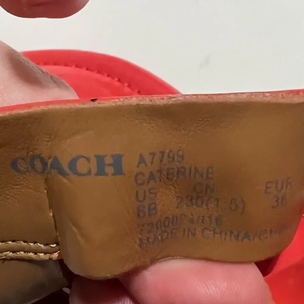 COACH CATERINE LOGO HARDWARE FLAT SANDALS